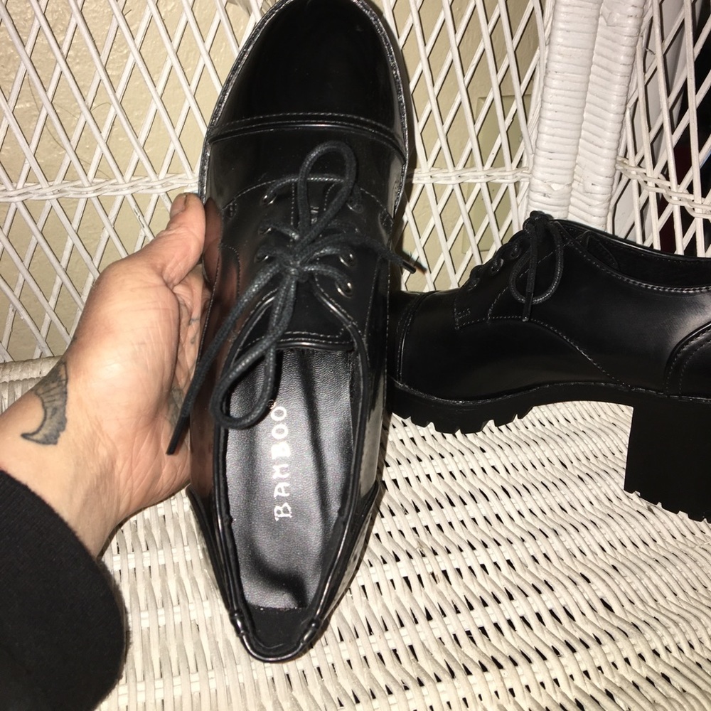 Black Oxford Heels - Picture 5 of 5